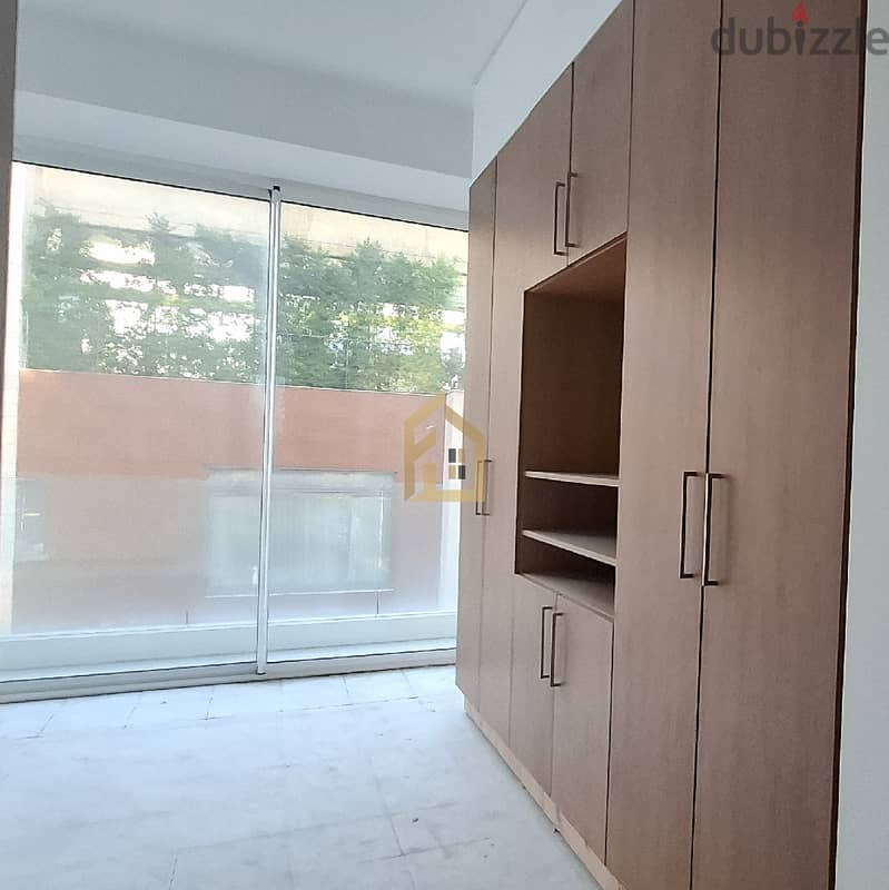 Apartment for sale in Achrafieh LA42 للبيع في الأشرفية 2