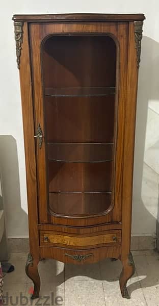 display cabinet