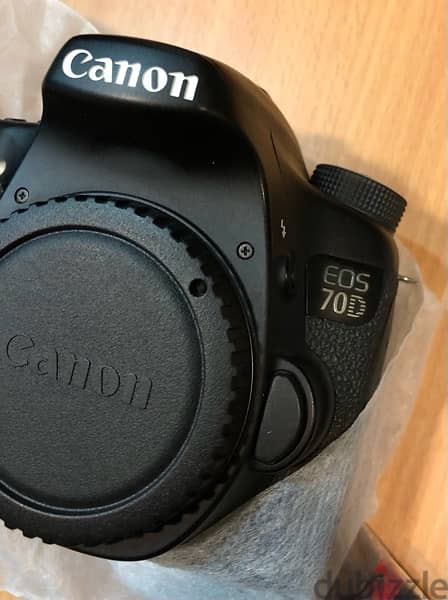 CAMERA CANON 70D & LENS 18/135 (stm) touch screen  & wi-fi 20.2mp 1