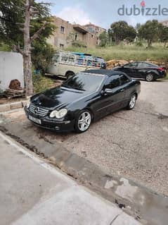 Mercedes-Benz CLK-Class 2004 0