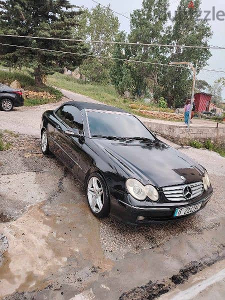 Mercedes-Benz CLK-Class 2004 1