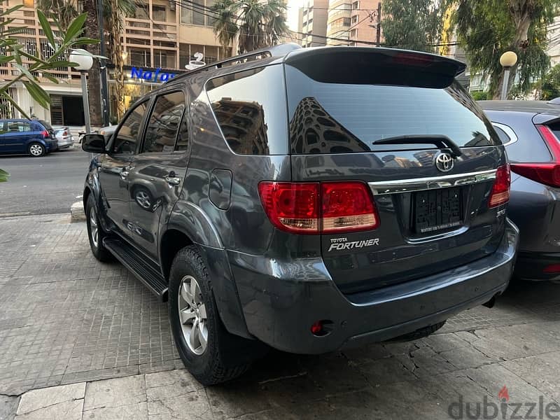 Toyota Fortuner 2008 5