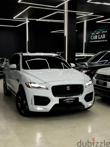 Jaguar F-Pace 2018 R-dynamic 1