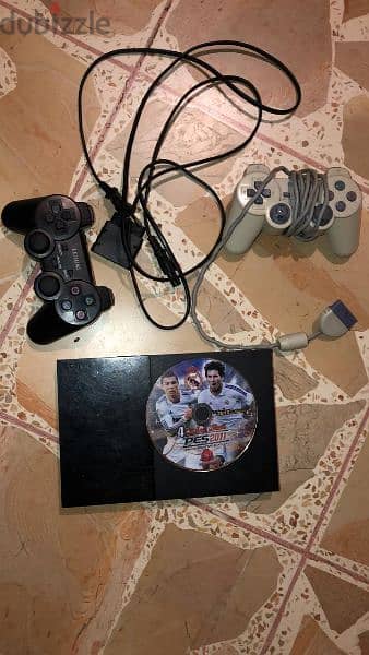 playstation 2 مع cd football 45$ 0