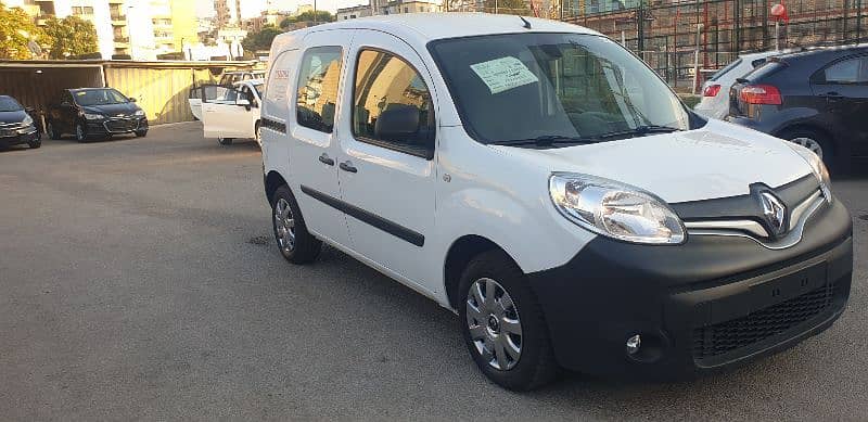 Van Renault kangoo 2016 manuel ac like newاجنبية 3