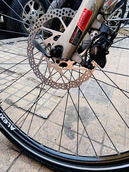 Felt

SPORT-E 50

shimano 4