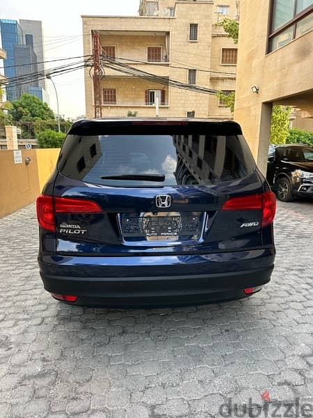 Honda Pilot AWD 2016 dark blue 5