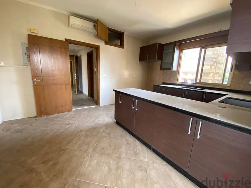 Apartment For Sale In Rawche شقة للبيع في الروشة 1