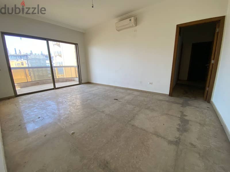 Apartment For Sale In Rawche شقة للبيع في الروشة 3