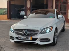 C300 model 2017 Super Clean 0 accidents full options