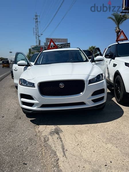 Jaguar F-Pace 2017 !!high spec!! 1