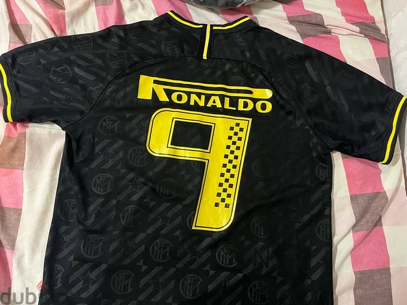 inter milan 19/20  Ronaldo 9 pirelli Limited Edition printed 1