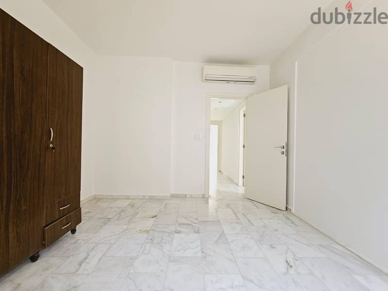 AH-HKL-252 Modern Apartment 200m² in Achrafieh’s Prime – Monot 2