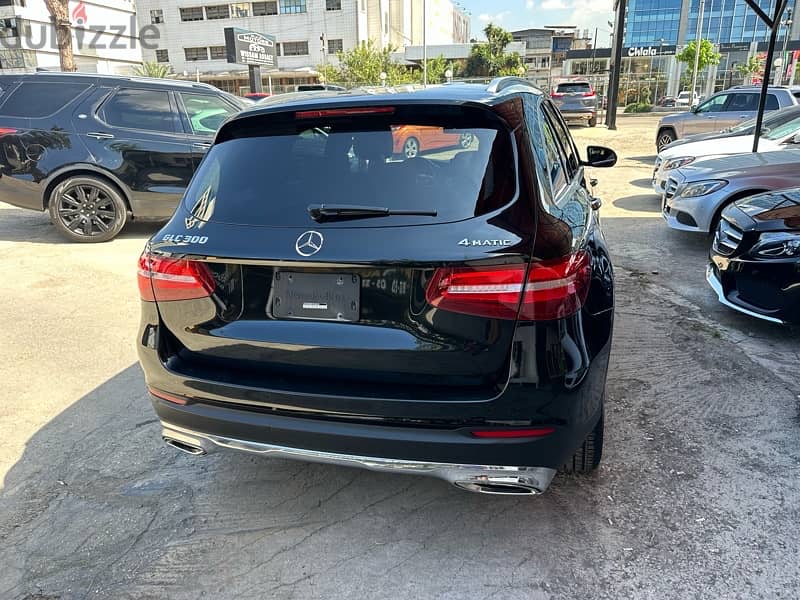 Mercedes-Benz GLC-Class 2016 clean car fax 4 metic 17