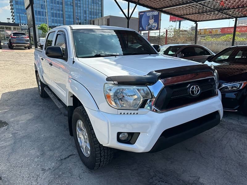 Toyota Tacoma 2015 California like new very clean 1