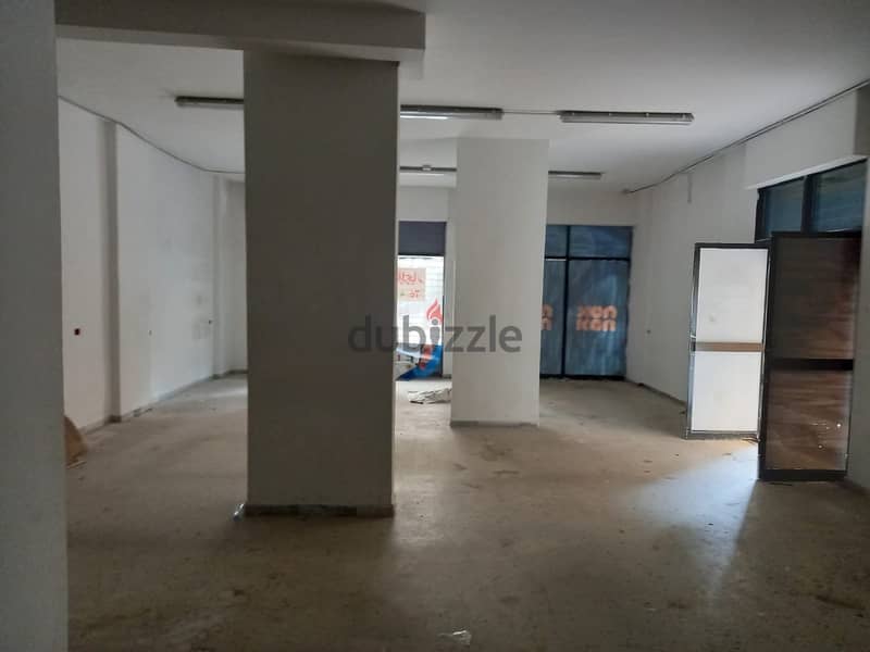 Zouk Mosbeh/ Shop for Rent -- زوق مصبح/ محل للإيجار 1