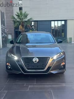 Nissan Altima 2019 SR very clean car 0