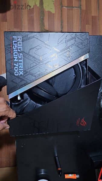 Asus ROG Strix Fusion 700, LED Bluetooth Gaming Headset, ESS Amplifier 2