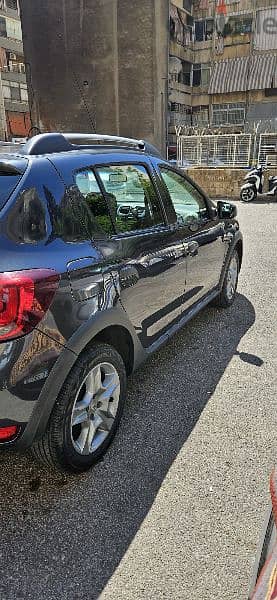 Renault Sandero Stepway 2018 1