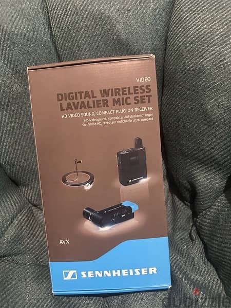 Sennheiser AVX wireless Lavalier microphone 3