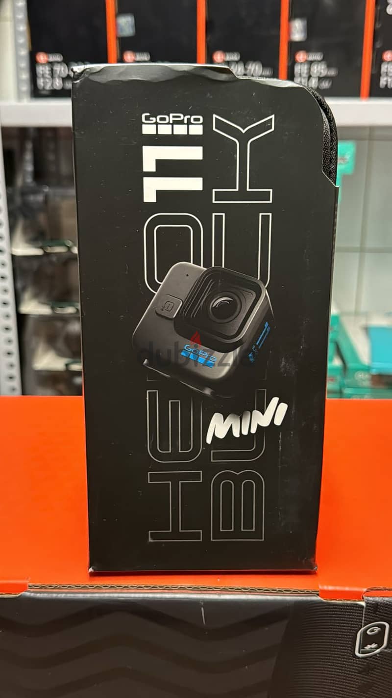 GoPro hero 11 mini black amazing & good price 0