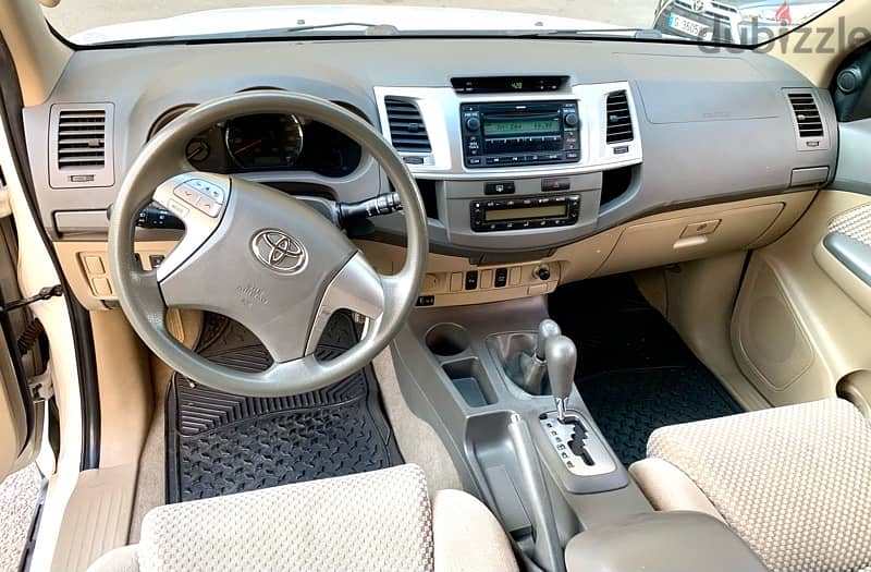 Toyota Fortuner 2013 6