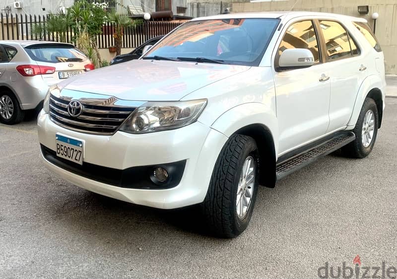 Toyota Fortuner 2013 3