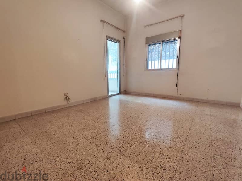 Mansourieh | Spacious 175m² | Terrace | 3 Balconies | Calm Surrounding 9