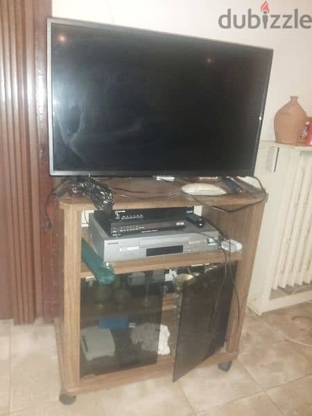 للبيع Living Room for Sale 6