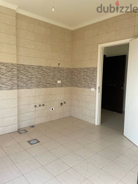 Apartment For Sale In Halat-Jbeil إمكانية التقسيط! شقة للبيع في حالات 5