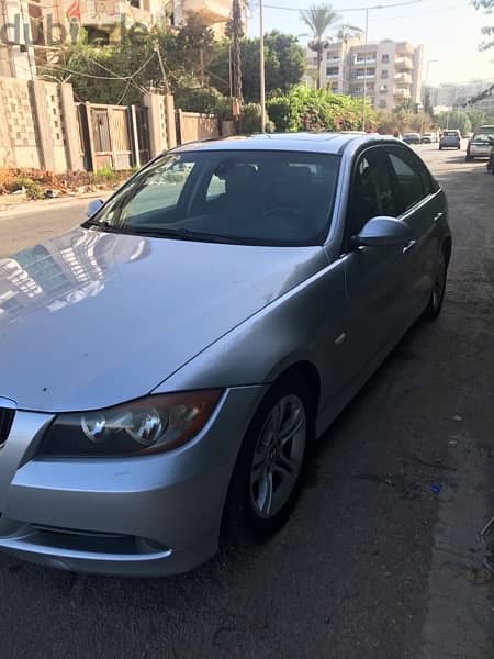 A Super clean BMW  3-Series 2008 1