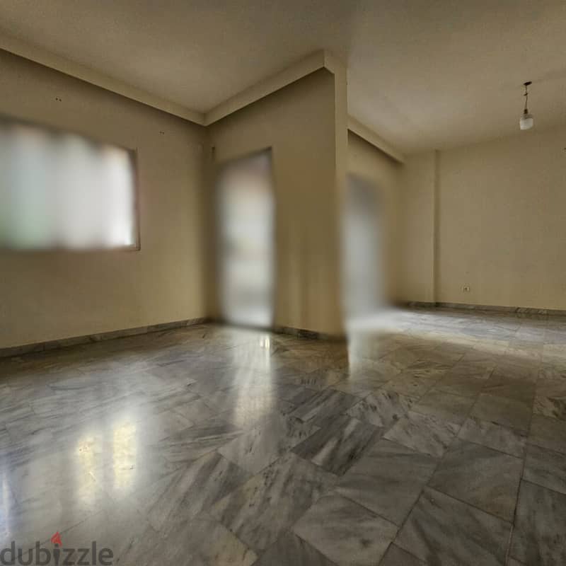 RA24-3620 Charming Apartment 140m² in Mar Elias for Rent, $ 625 cash 1