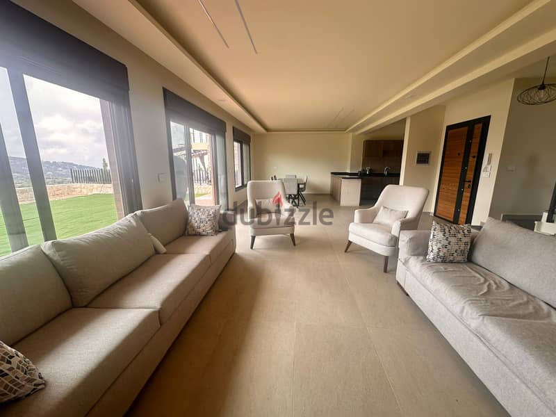 Villa for sale in Jbeil - فيلا للبيع في جبيل 3