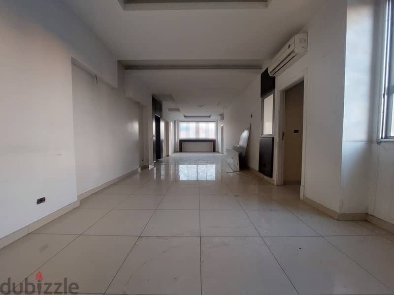 Floor for rent in Antelias طابق للايجار في انطلياس 0