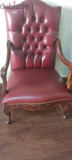 beautiful pair of chairs in burgundy leather used in great condition 0