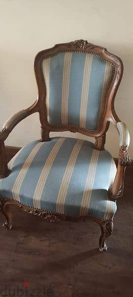 beautiful pair of chairs in great condition 1