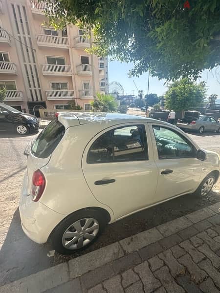 nissan  micra 2012 6200$ 3