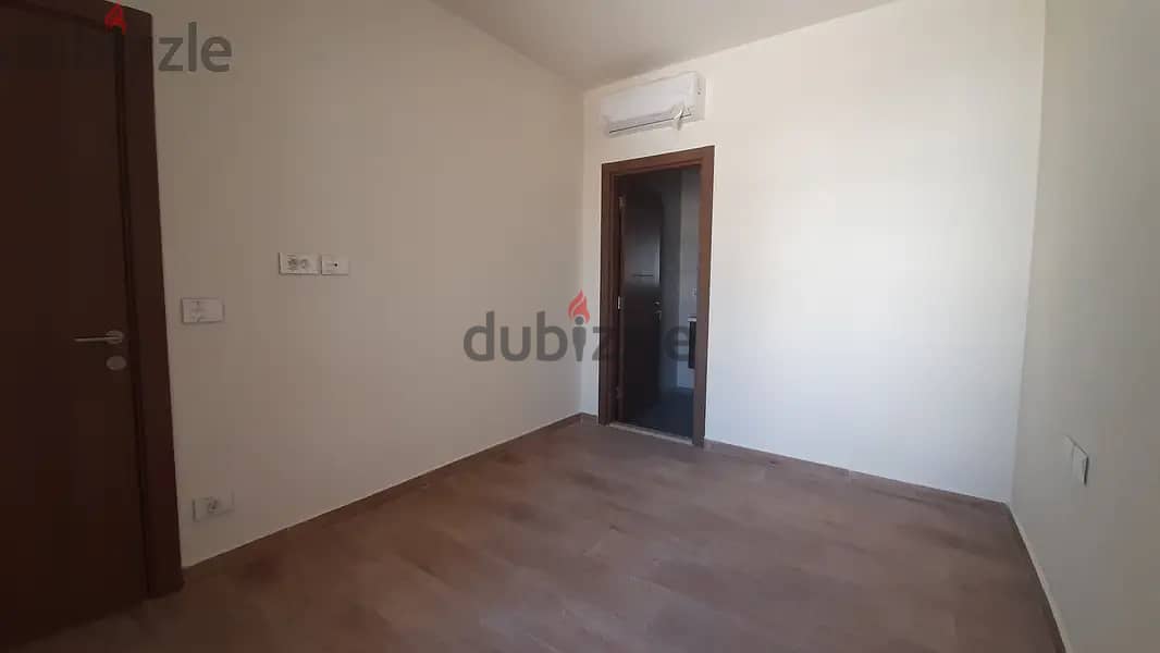 Hot Deal! Apartment for sale in Achrafieh 4