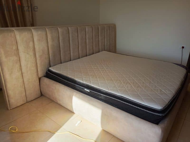 new modern bed nearly used 1