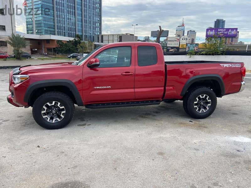 Toyota Tacoma TRD Offroad 2017 , 67KM , Screen ,Camera 2