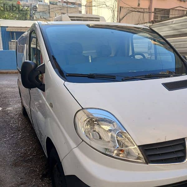 Renault Trafic 2015 refrigerator 7