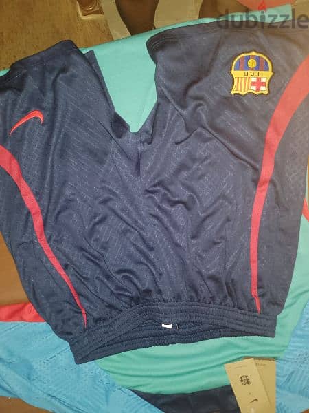 barcalona training kit 2023/24 (negotiable price) brand new original 6