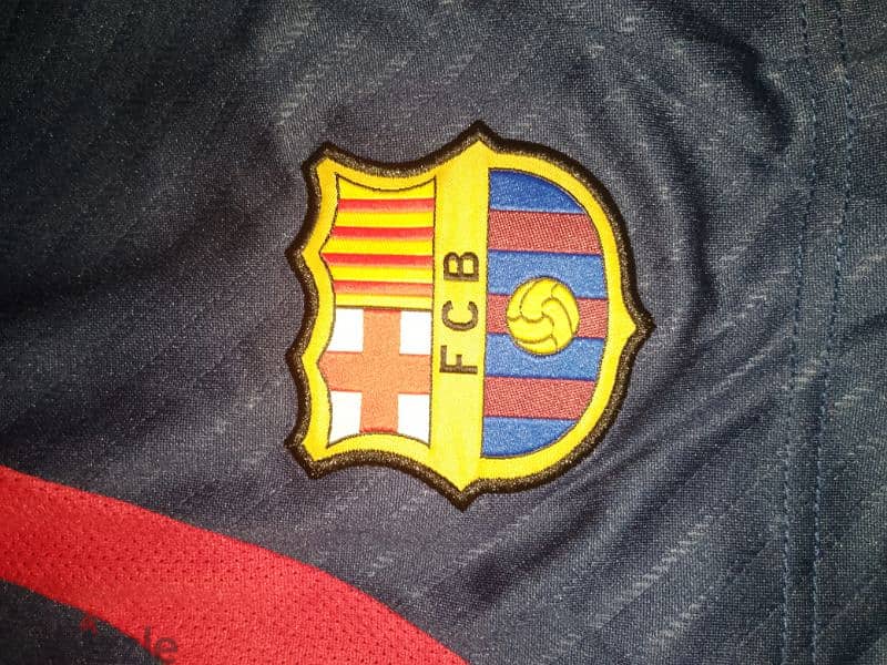 barcalona training kit 2023/24 (negotiable price) brand new original 8