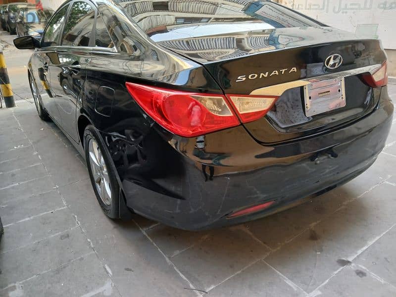 Hyundai Sonata 2013 1