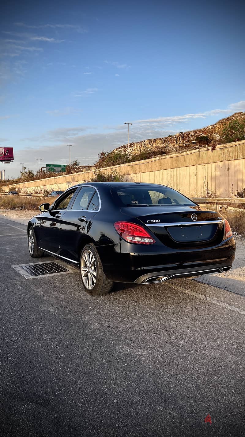 Mercedes-Benz C-Class 2016 C300 4MATIC 3