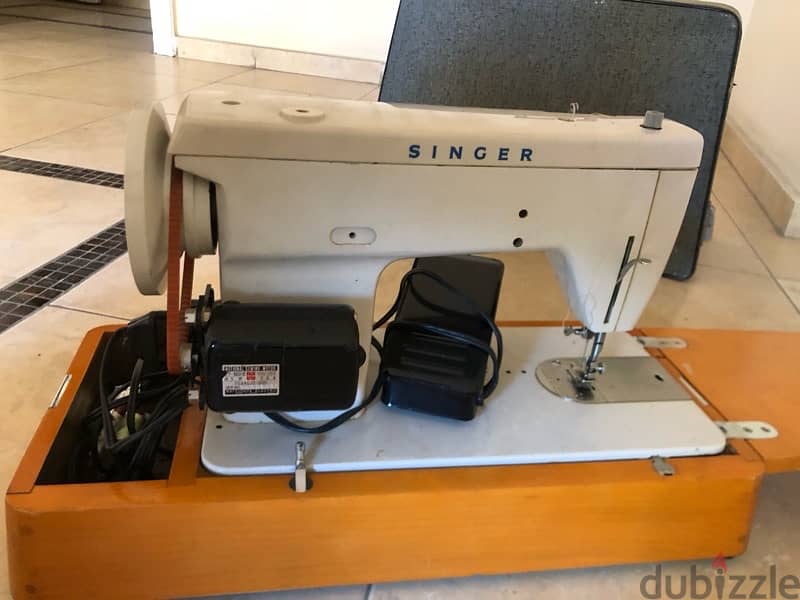 Singer sewing machine 3