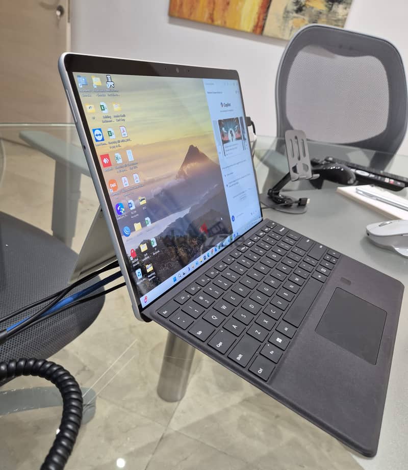 Surface Pro 8 - i7 1tb ssd 32gb ram 6