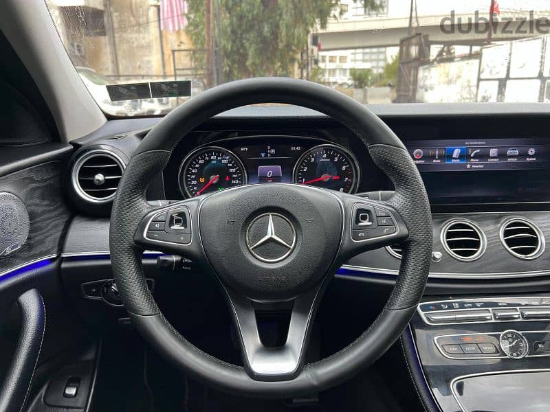 Mercedes-Benz E300 AMG 2017 10