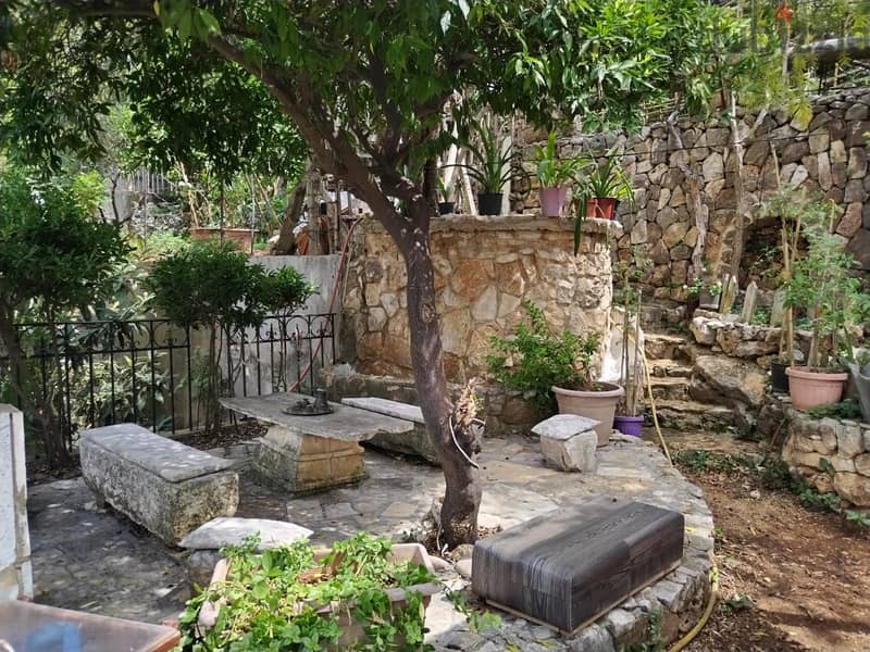 L16027-Old House For Sale in Ghazir With Mountain View 3