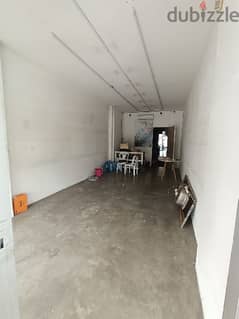 Prime location shop in dekwaneh, محل للبيع في الدكوانة 0